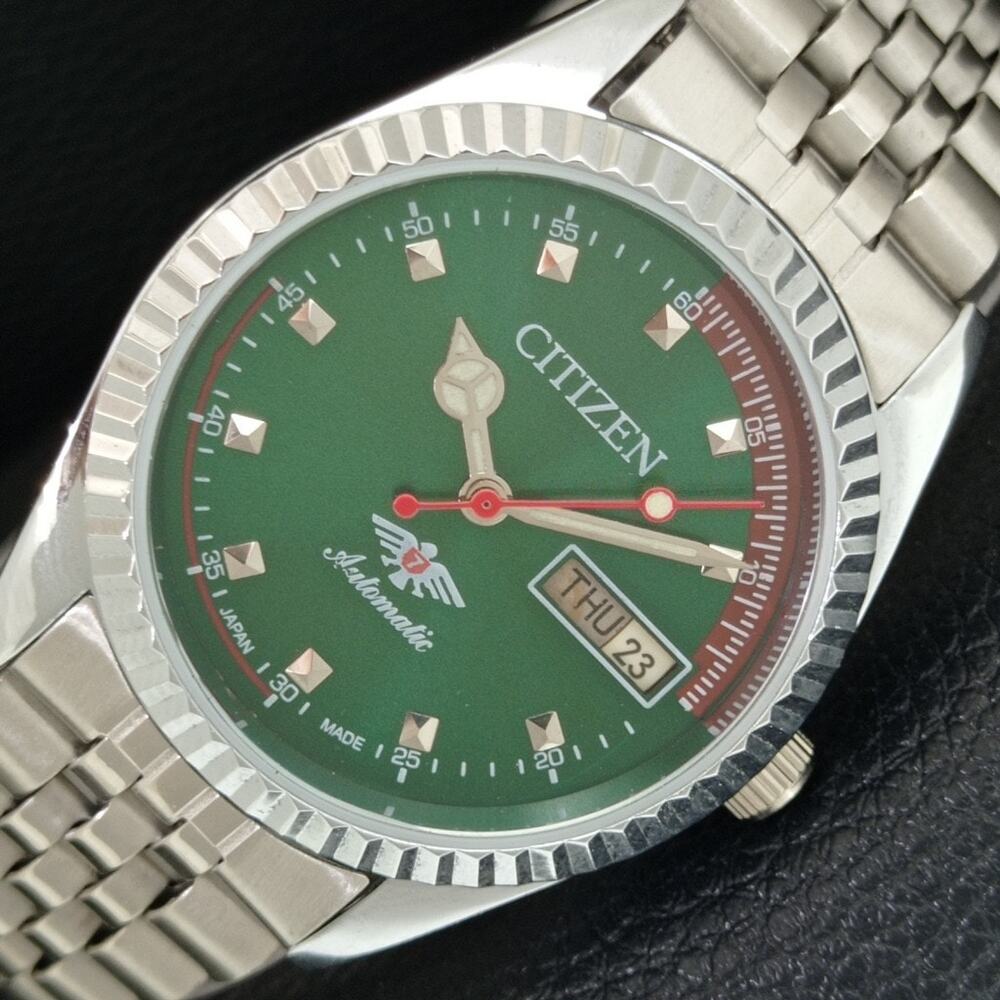 Vintage 1971 Citizen Automatic Mens Silver Watch W/daydate & Green accents